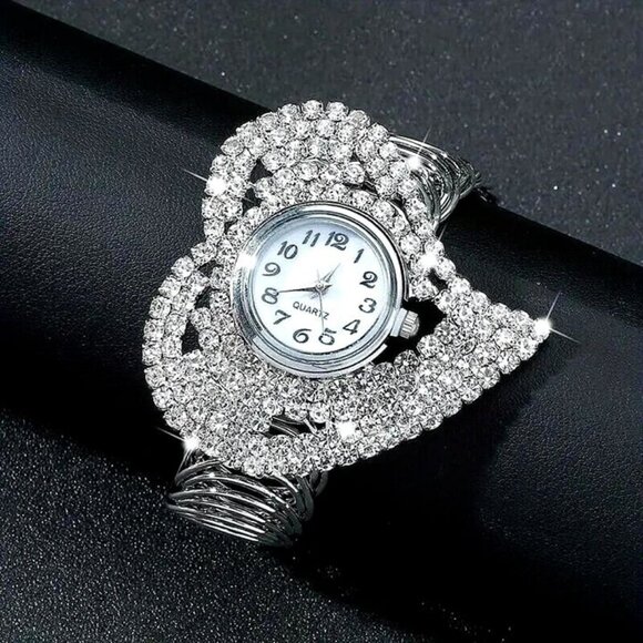 Fashion Rhinestone Silver Heart Shape Dial Quartz Bangle Watch -SILVER - Picture 1 of 2